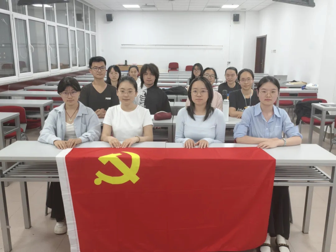封面.jpg 封面.jpg
